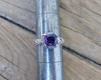 Amethyst ring handmade in sterling silver 925