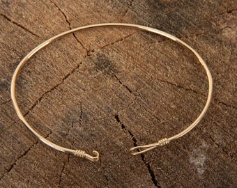 Pulseira de ouro maciço com dobradiças: elegante pulseira de ouro