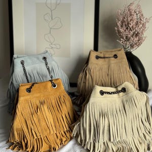 Suede crossbody bag, Small suede purse, Pelle scamosciata shoulder bag, Handmade suede bag, Italian suede handbag