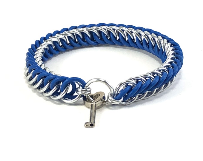 Silver and Blue Key Holder Stretch Bracelet