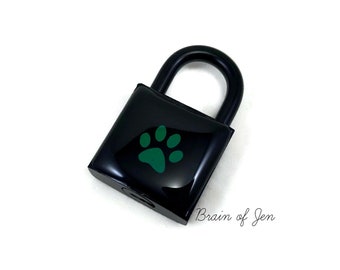 Black and Green Paw Print Lock