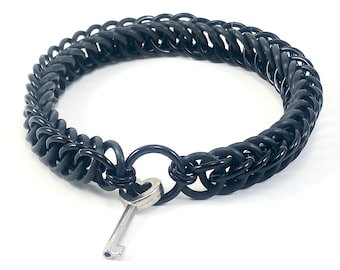 Black Key Holder Stretch Bracelet
