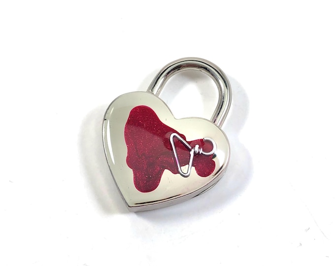 Pro-Choice Heart Lock in Support of Reproductive Rights