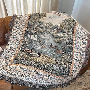 Cottage core woven blanket with mallard duck pond scene, cotton throw blanket for farmhouse decor ducks, hunting cabin decor, rustic living room throw, vintage nature tapestry blanket.