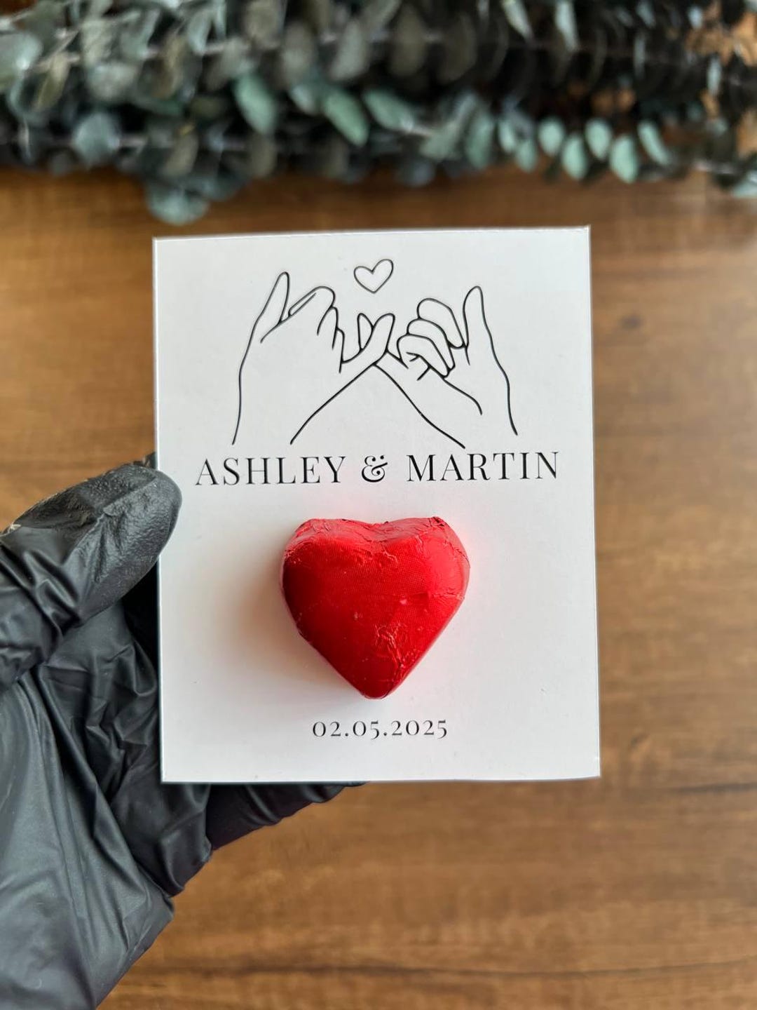 Wedding Favor Chocolates: Milk Chocolate Foiled Hearts With