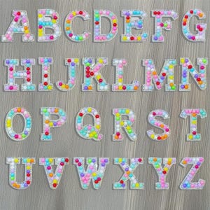 Nuevo parche termoadhesivo con letras de perla de color, alfabeto A-Z, brillante, con mayúsculas bordadas, motivo para chaqueta, camiseta, mochila