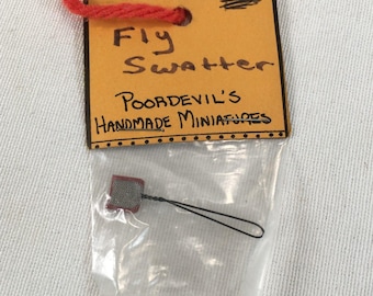 Vtg 1982 Dollhouse Furniture Accessories - Metal Mesh Fly Swatter Old Fashion