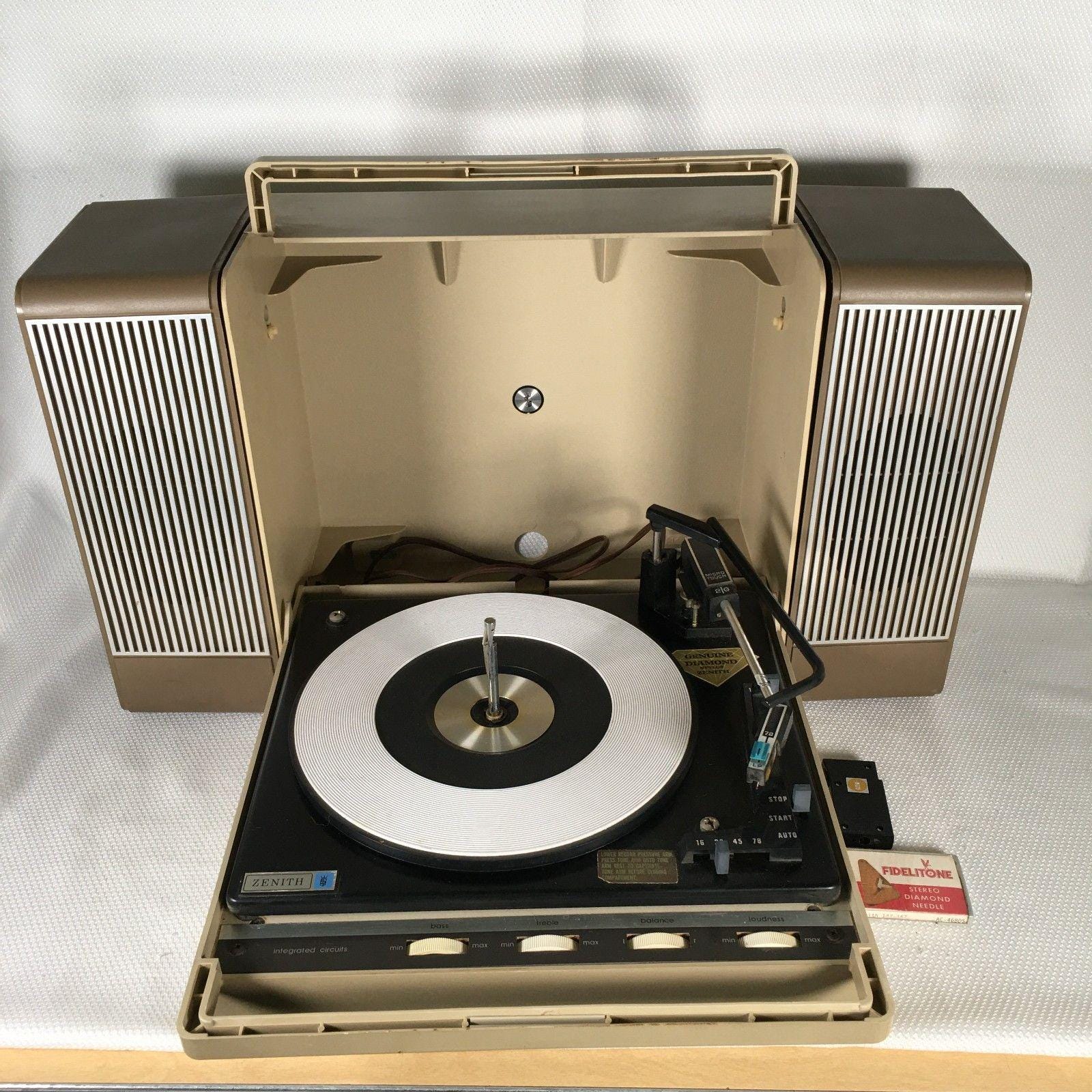 1970 Zenith Nomad 2G Tonearm Micro-touch Record Player W/ceramic