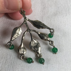 Vintage Anthropologie Gold Tone Leaves Green Bead Drop Dangle Pierced Earrings image 6