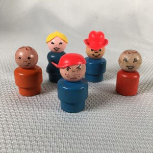 Lot of 5 Vintage Fisher Price Little People Wooden People Figures