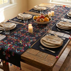 Hand embroidered table runner+napkins set-egyptian palestinian bedouin stitced