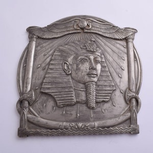 Vintage King Tutankhamun Wall Plaque - Egyptian Pharaoh Decor Hanging Art Ancient Egypt Artifact