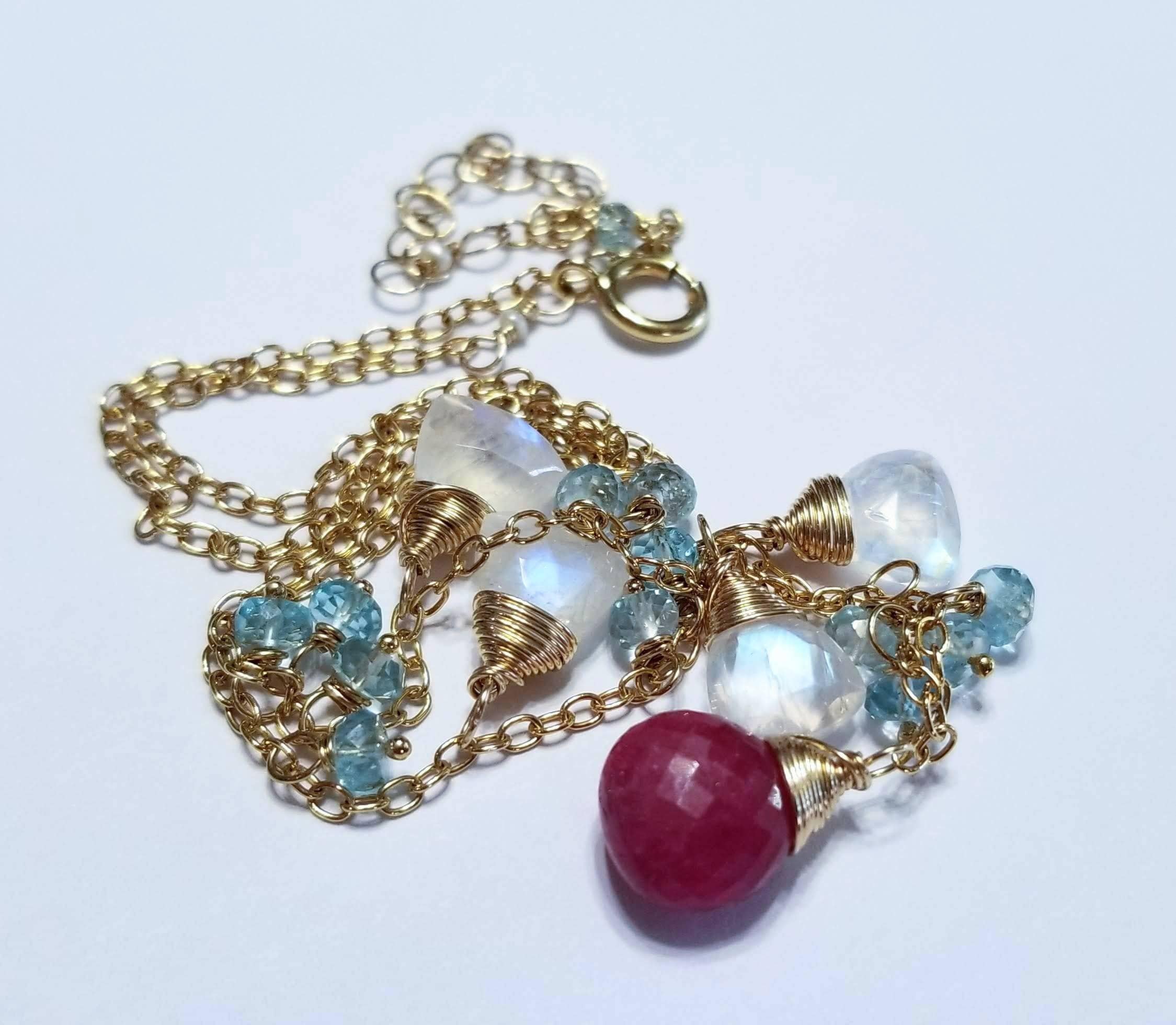 ネックレス・ペンダント Rainbow Moonstone x Star Ruby Necklace Ruby, Rainbow Moonstone & Aquamarine 14K Gold-filled Necklace