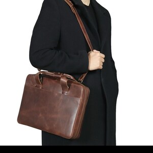 Personalisierte Leder Laptoptasche, Leder Arbeitstasche mit Fächer, Benutzerdefinierte Aktentasche für Männer und Frauen, professionelle Businesstasche
