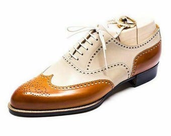 Zapatos Oxford Brogue de piel hechos a mano para hombre, bicolor tostado y crema.