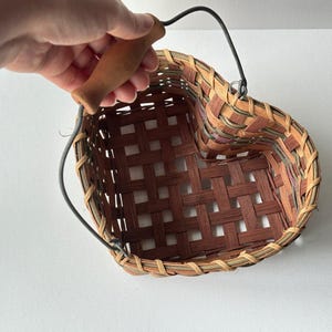 Harvest Heart Basket | Vintage Farmhouse Decor & Storage
