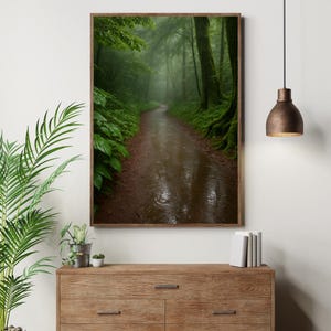 Nebliger Wald Wall Art Set - Regnerischer Weg, grüner See und Mossy Fluss Poster - Serene Natur Prints - Waldlandschaft, Verdeckt