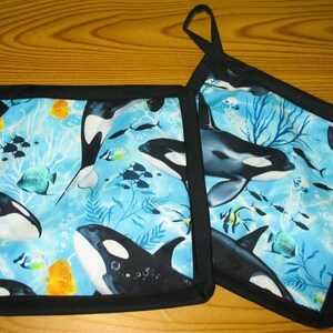 Orcas Set  of 2 Potholders