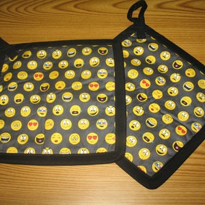 Emoji Set of 2 Potholders