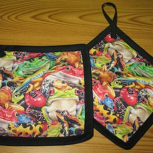 Frogs Set of 2 Potholders