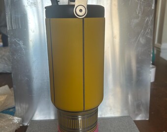 Custom engraved Pencil themed 40oz yellow tumbler with a pink silicone base. Customize as teacher presents or for others.