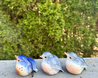 Vintage Ardalt Taiwan Porcelain Bluebird Lot 3 Figurine Ornament Shaker