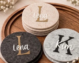 Personalisierte Filzuntersetzer mit Name & Initiale – runde Untersetzer aus Filz, 10 cm – Geschenkidee, beige/grau/anthrazit – Linëa