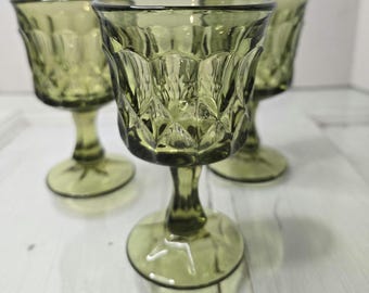 Vintage groene Noritake-beker met perspectief