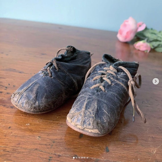 Antique Baby Shoes Child Black Leather Lace Pair V