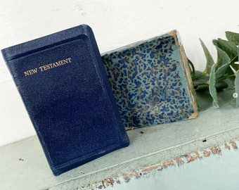 Vintage New Testament Miniature Pocket Bible Original Box Printed in Great Britain 1937