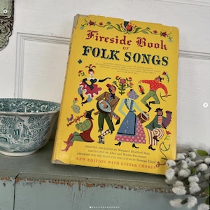 Vintage Fireside Book of Folk Songs Hard Cover 1947 Illustrated Oversized Dust Jacket 1940s Songbook