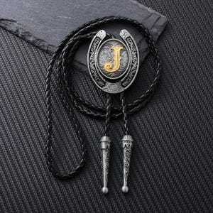 Corbata de bolo de metal con letra J, regalo para padrinos de boda, estilo vaquero vintage, regalo para él o para su boda.