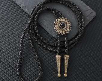Corbata bolo floral para mujer, hecha a mano, con piedra negra y cordón de cuero, ideal para el Día de la Madre.