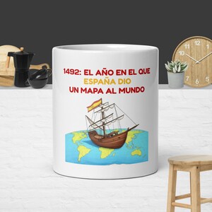 Tasse blanche 1492 : L’Année où l’Espagne a Offert une Carte au Monde