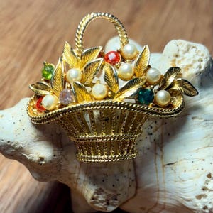 Gold Basket Brooch with Faux Pearls and Fruit Gems – Signed Germany Vintage Pin 1.5 Inch