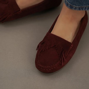 Handmade Maroon Suede Leather Moccasins – Women’s Fringe Slip-On Flats – Vintage Style Comfortable Loafers – Gift for Her