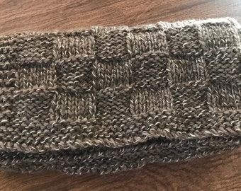 Knit baby blanket wool yarn (30”x30”) brown tweed colored