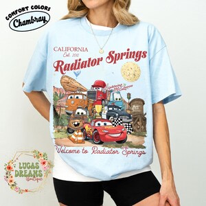 Pode incluir: Um conjunto de tr&ecirc;s canecas de cer&acirc;mica com acabamento manchado e fosco. Cada caneca apresenta uma cor diferente: azul claro, creme e cinza. As canecas t&ecirc;m um design simples e moderno e uma al&ccedil;a confort&aacute;vel.