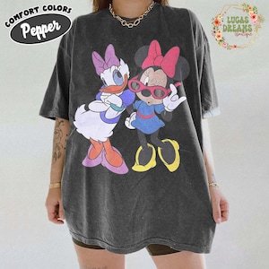 Retro Minnie Daisy Shirt, Vintage Disney Friends Tee, Comfort Colors White Disney Graphic Tee, Disney Trip Shirt, Best Friend Gift Tee Pepper/Dark Heather