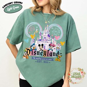 Koszulka Vintage Disneyland Est 1955, Koszulka Disneyland FamilyTrip, Koszulka Mickey and Friends 2026, Koszulka Disneyland Vacation, Koszulka Magic Kingdom Light Green