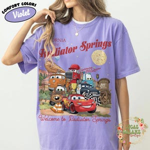 Pode incluir: Conjunto de tr&ecirc;s canecas de cer&acirc;mica com acabamento fosco e salpicado. As canecas s&atilde;o em tons de creme, castanho claro e castanho escuro. Cada caneca tem um design simples e minimalista.