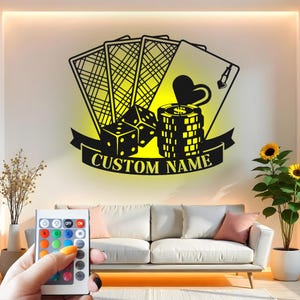 Kundenspezifische Poker-Metallwand-Kunst mit geführtem Licht, personalisiertes Kasino-Dekor, Kartenspiel-Wandbehang, Glücksspielgeschenk für Spielzimmer