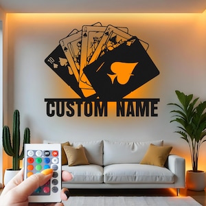 Arte de pared de metal con cartas de póker personalizadas y luz LED, decoración de naipes personalizada, regalo para sala de juegos de casino para jugadores de cartas.