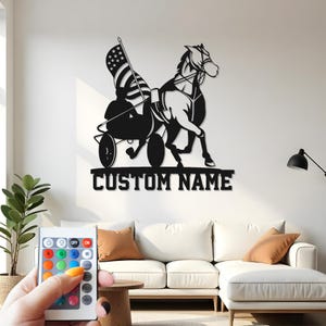 Benutzerdefinierte Pferderennen Metallwandkunst mit LED-Licht, personalisiertes Harness Racing Dekor, Vaterländisches Pferdeliebhaber Geschenk, Reiterstabiles Dekor