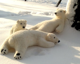 BinneBear polar bear family, Exceptional for collectors, Eco-friendly handmade woolen sculpture, Animal miniature, Extraordinary gift