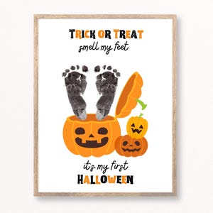 First Halloween Footprint Craft, My First Halloween Footprint, Baby Footprint Halloween, Baby&#39;s First Halloween Crafts, Halloween Footprints