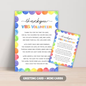 Könnte beinhalten: Ein Grußkarten- und Minikarten-Set mit einem Aquarelldesign. Die Karten zeigen die Worte "thank you VBS Volunteer" in schwarzer Schrift, umgeben von bunten Aquarellkreisen. Die Karten enthalten eine Dankesbotschaft.