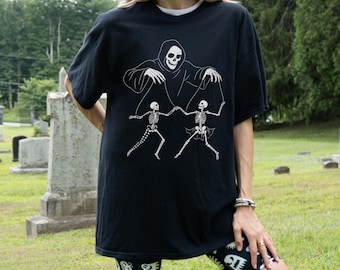 Dancing Skeleton Halloween T-shirt, Spooky Funny Comfort Colors Tee, Dark Humor Unisex Shirt, Fun Graphic Tee, Scary Skeleton Shirt