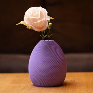 Deko-Vase Bonbon Bonessa in Mandarin-Orange · Bauchige Candy-Form in weicher Pastell-Matte, Bambu PLA Matte · Handgefertigt München · Made in Germany · MyDesignStyle.