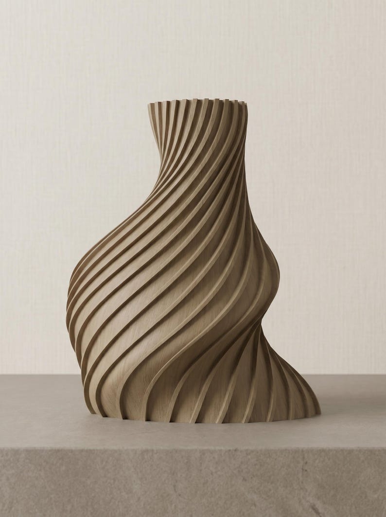Deko-Vase Organisch Arbor in Klassische Birke · Schlanke Organisch-Form mit Holzstruktur, Bambu PLA Wood · Handgefertigt München · Made in Germany · MyDesignStyle.